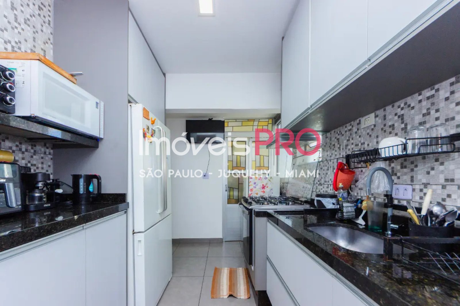 Foto :: https://assets.imoveispro.com.br/thumb/IP39749/apartamento-venda-vila-mariana_IP39749_23_1920x1080.jpg?