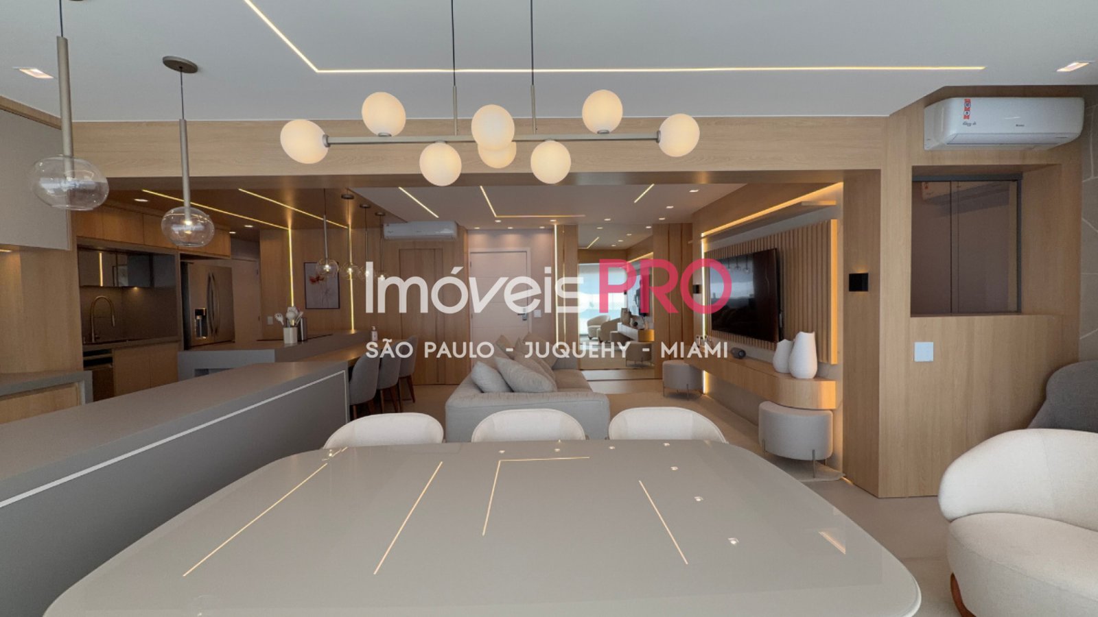 Foto :: https://assets.imoveispro.com.br/thumb/IP39752/apartamento-venda-vila-mariana_IP39752_23_1920x1080.jpg?