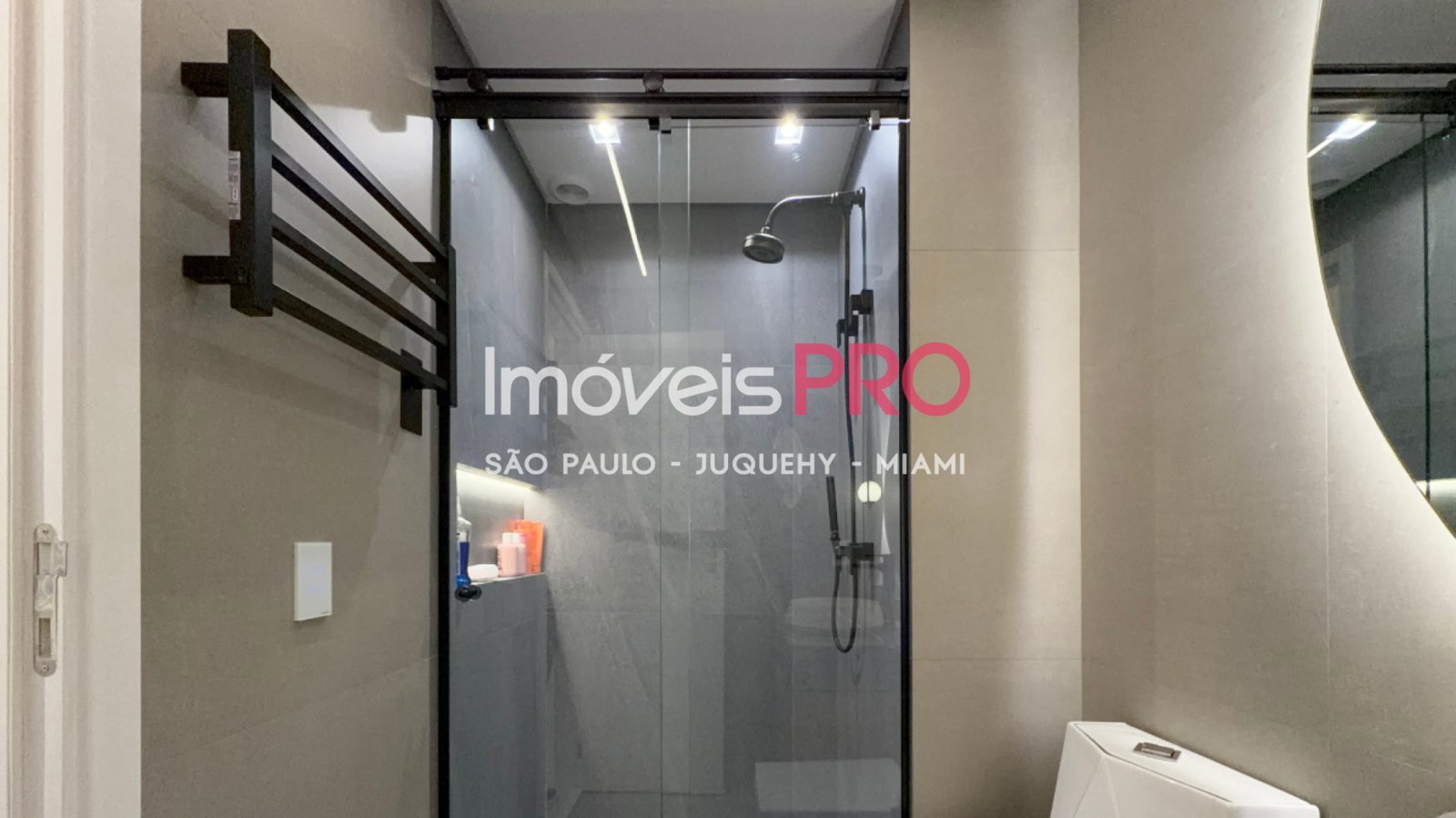 Foto :: https://assets.imoveispro.com.br/thumb/IP39752/apartamento-venda-vila-mariana_IP39752_29_1920x1080.jpg?