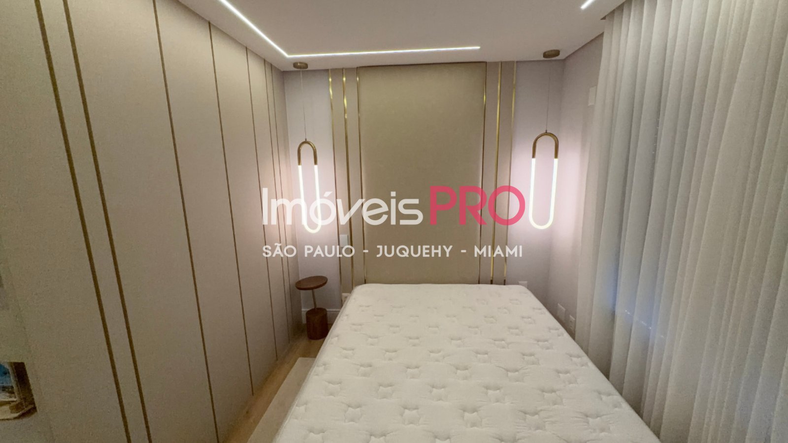 Foto :: https://assets.imoveispro.com.br/thumb/IP39752/apartamento-venda-vila-mariana_IP39752_41_1920x1080.jpg?