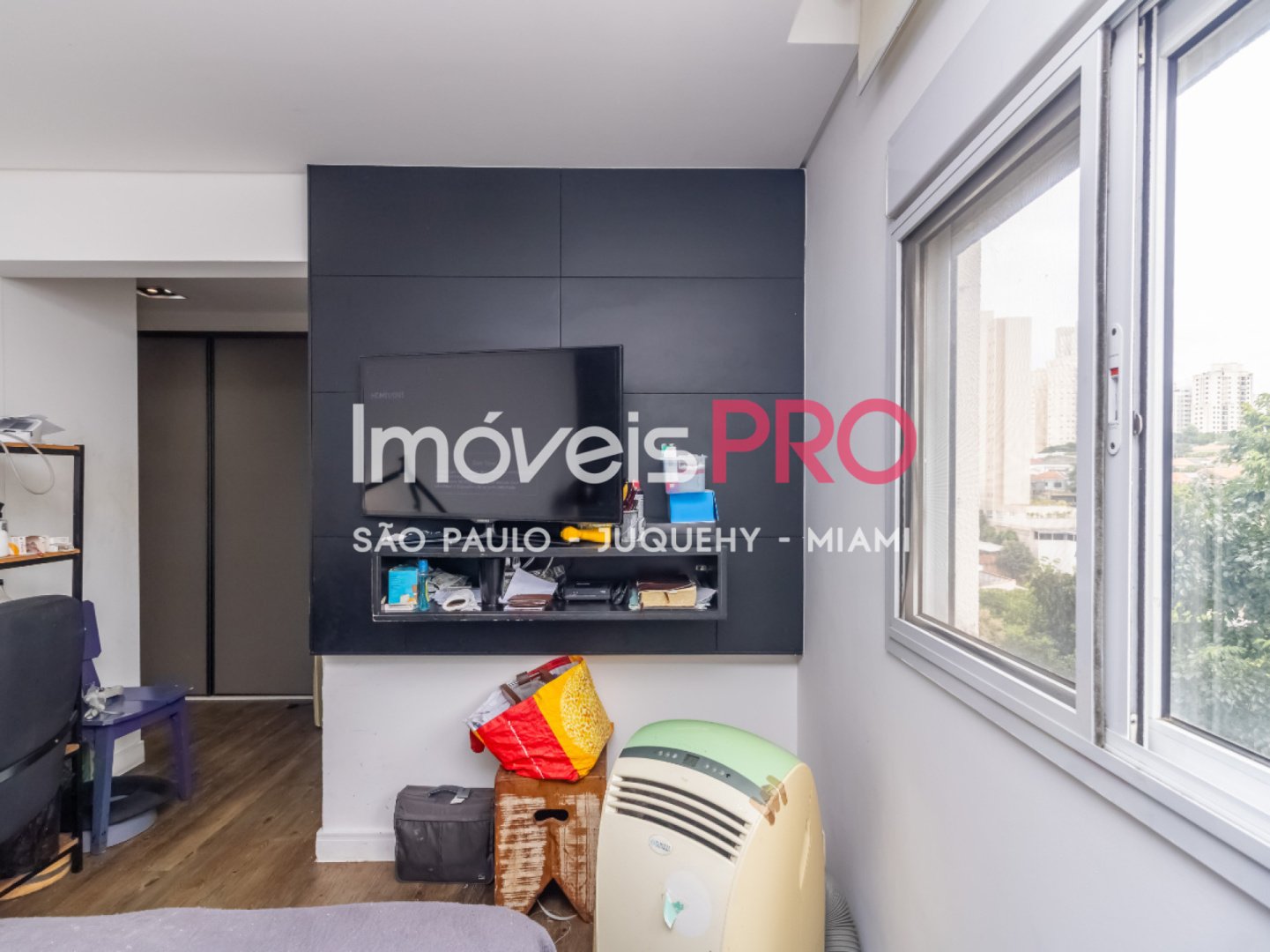 Foto :: https://assets.imoveispro.com.br/thumb/IP39753/apartamento-venda-bosque-da-saude_IP39753_11_1920x1080.jpg?