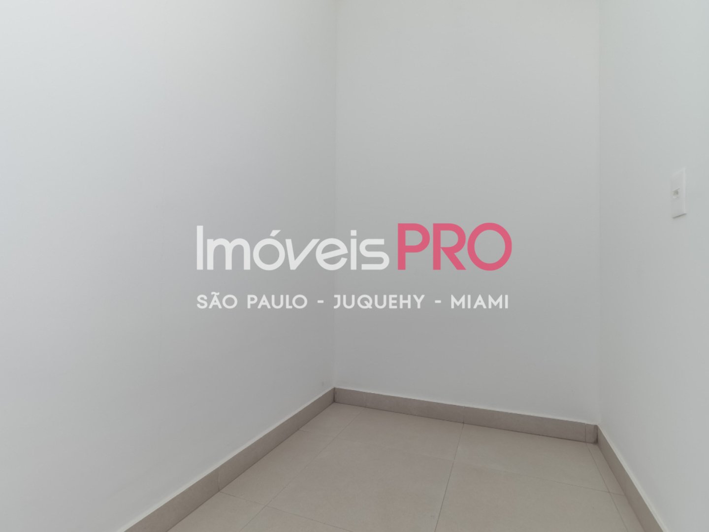 Foto :: IP39755