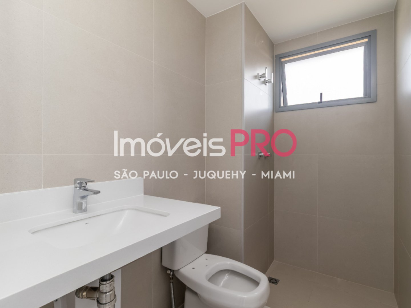 Foto :: IP39755