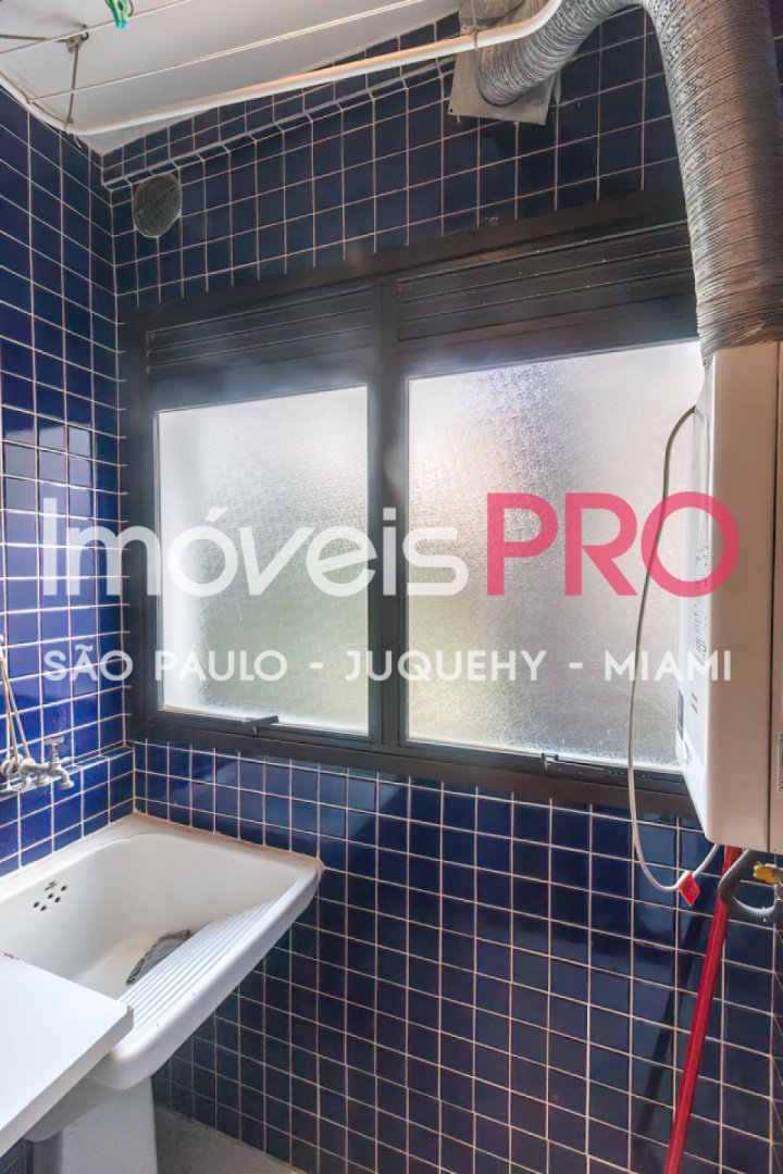 Foto :: https://assets.imoveispro.com.br/thumb/IP39756/apartamento-aluguel-itaim-bibi_IP39756_11_1920x1080.jpg?