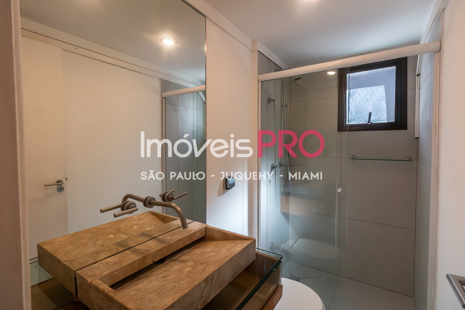 Foto :: https://assets.imoveispro.com.br/thumb/IP39756/apartamento-aluguel-itaim-bibi_IP39756_17_1920x1080.jpg?