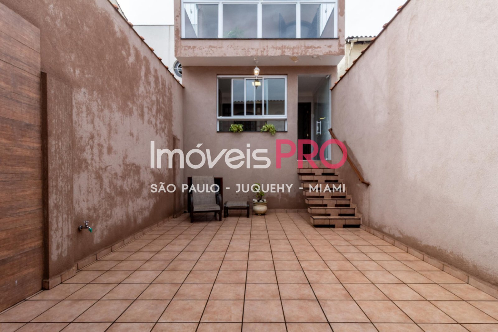 Foto :: IP39757