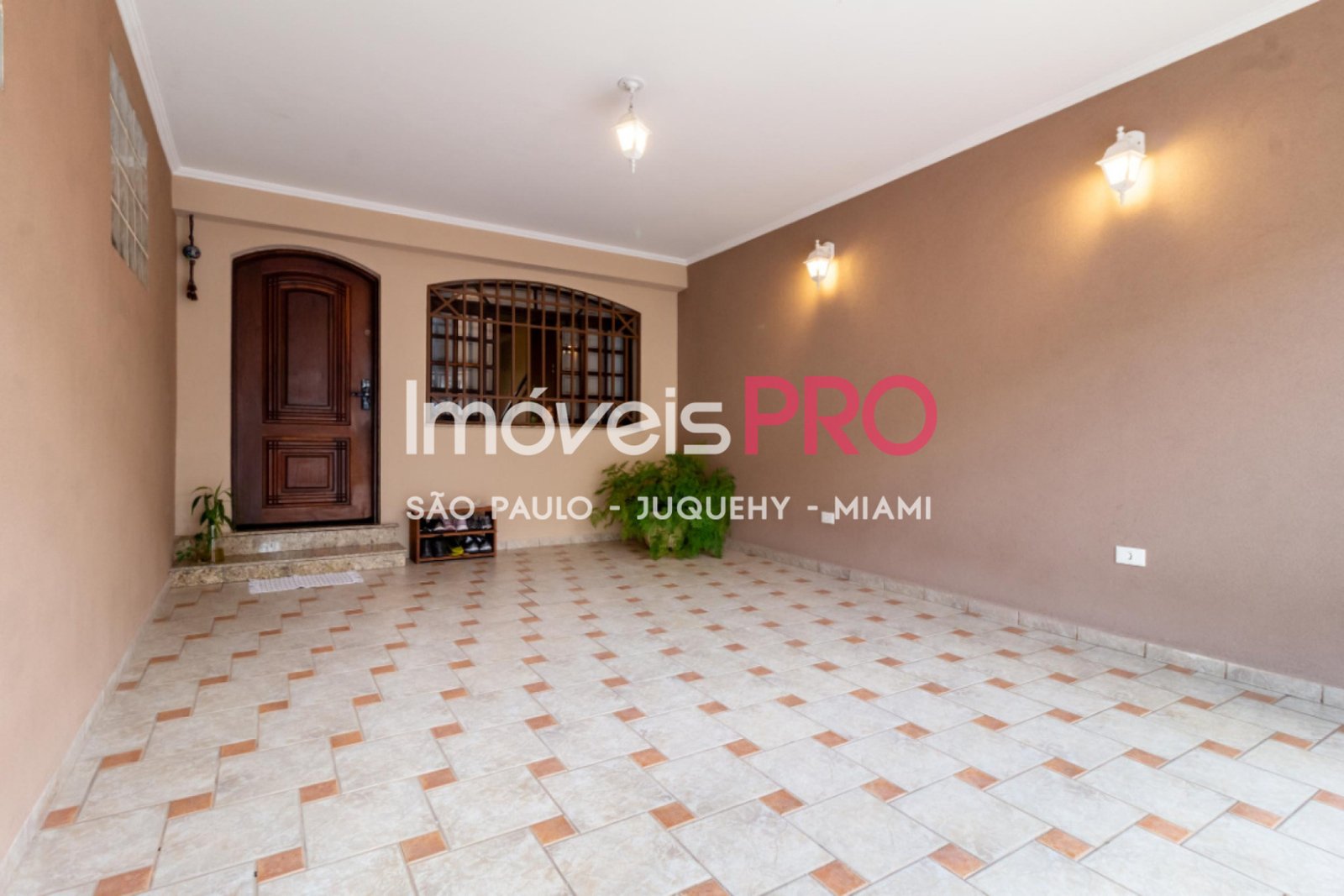 Foto :: https://assets.imoveispro.com.br/thumb/IP39757/casa-venda-vila-mariana_IP39757_53_1920x1080.jpg?