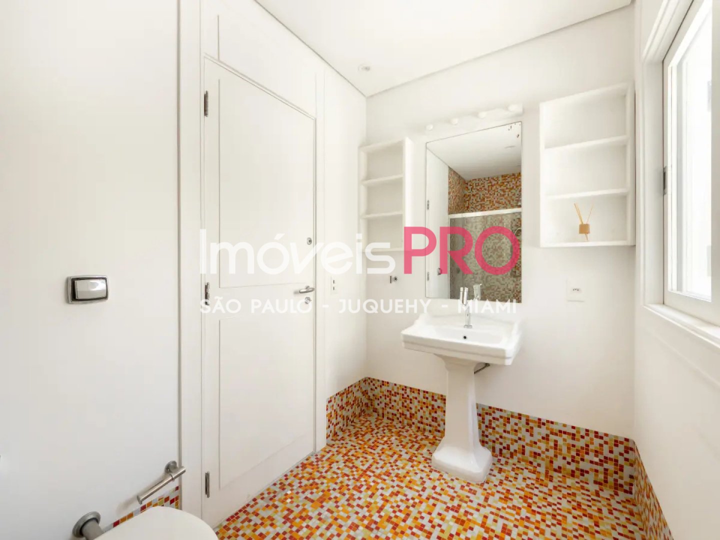 Foto :: IP39767