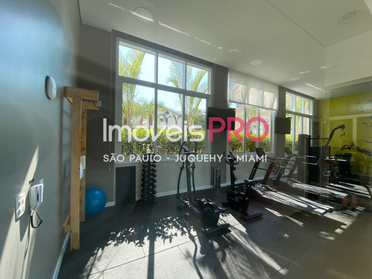 Foto :: https://assets.imoveispro.com.br/thumb/IP39768/apartamento-venda-vila-olimpia_IP39768_11_1920x1080.jpg?