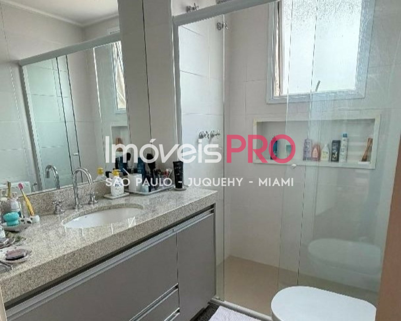 Foto :: IP39772