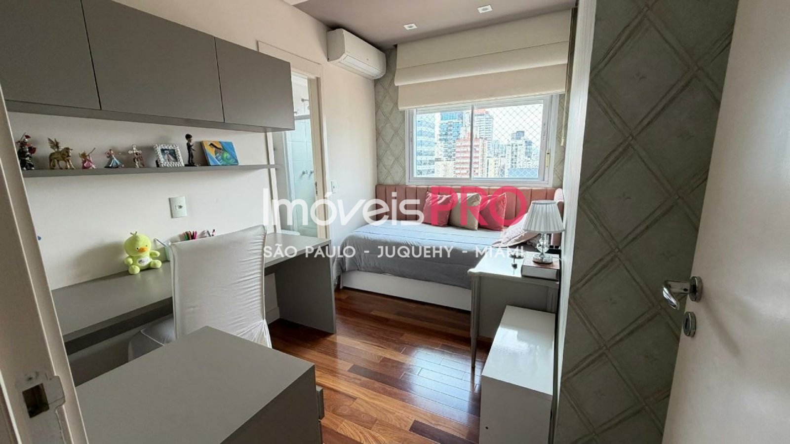 Foto :: https://assets.imoveispro.com.br/thumb/IP39772/apartamento-venda-vila-olimpia_IP39772_17_1920x1080.jpg?