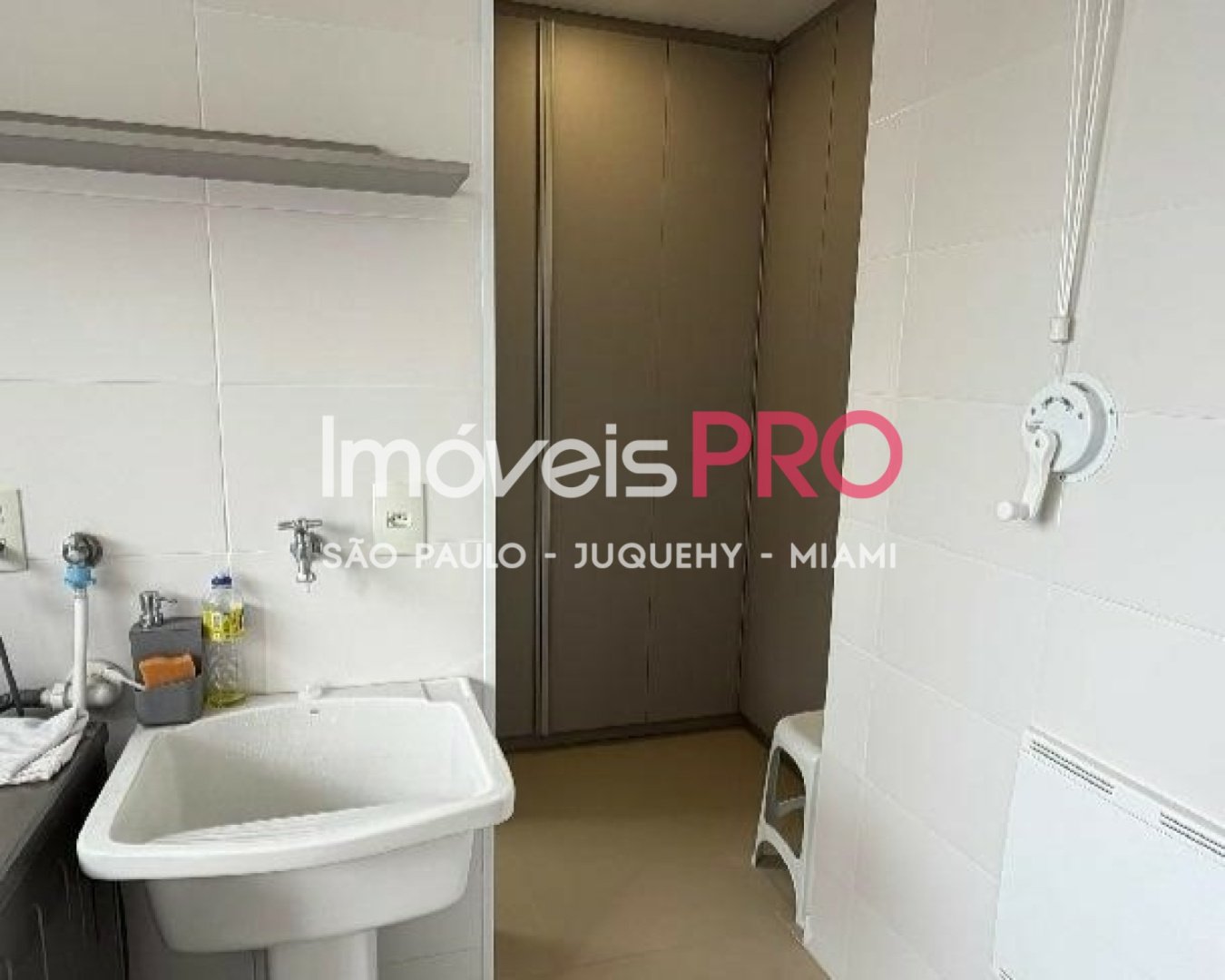 Foto :: IP39772