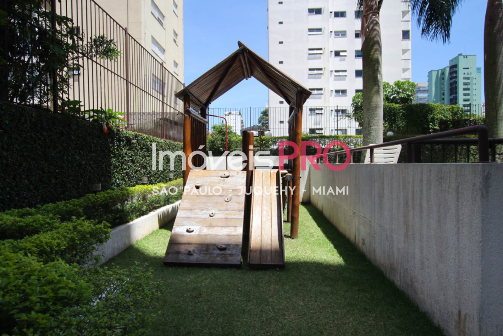 Foto :: https://assets.imoveispro.com.br/thumb/IP39786/apartamento-venda-moema-indios_IP39786_11_1920x1080.jpg?