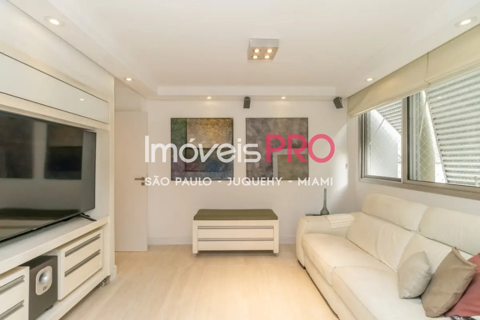 Foto :: https://assets.imoveispro.com.br/thumb/IP39788/apartamento-venda-itaim-bibi_IP39788_11_1920x1080.jpg?