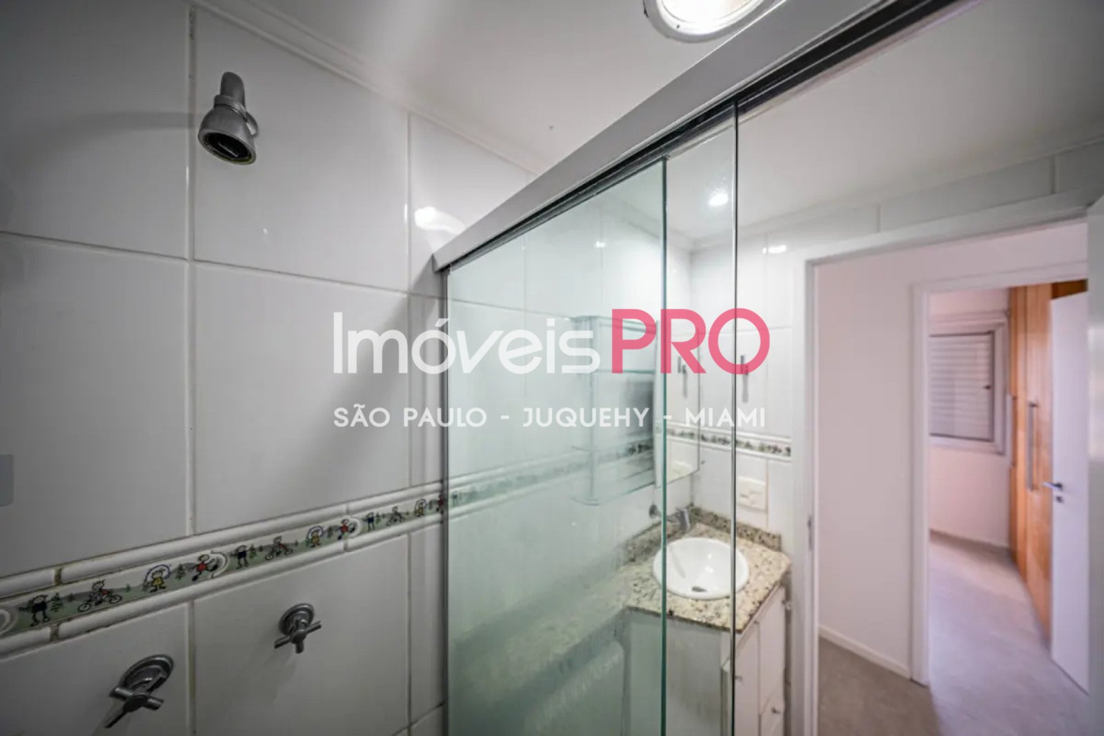Foto :: https://assets.imoveispro.com.br/thumb/IP39790/apartamento-venda-vila-mariana_IP39790_11_1920x1080.jpg?