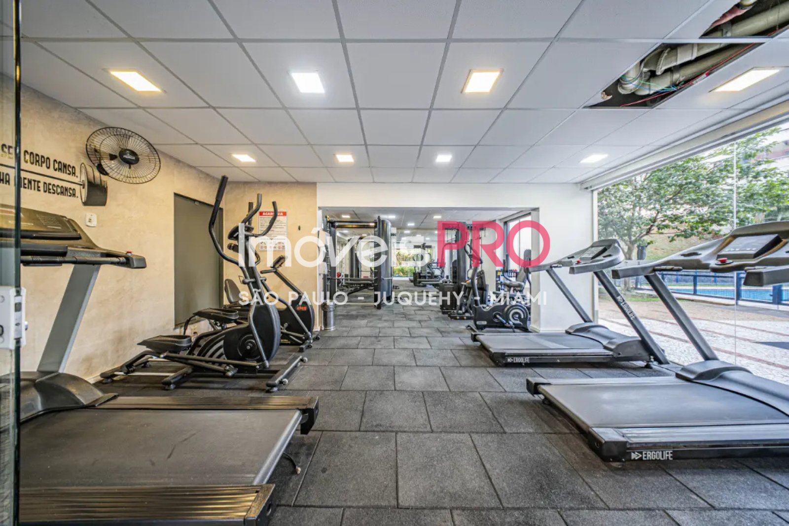Foto :: https://assets.imoveispro.com.br/thumb/IP39790/apartamento-venda-vila-mariana_IP39790_47_1920x1080.jpg?