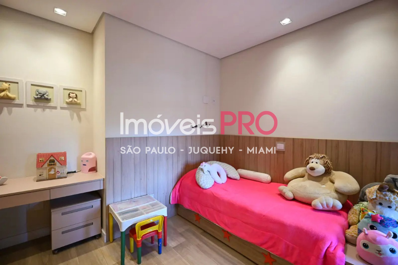 Foto :: https://assets.imoveispro.com.br/thumb/IP39800/apartamento-venda-campo-belo_IP39800_17_1920x1080.jpg?
