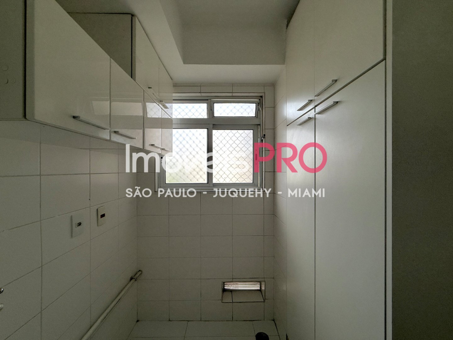 Foto :: https://assets.imoveispro.com.br/thumb/IP39830/apartamento-venda-jardim-marajoara_IP39830_23_1920x1080.jpg?