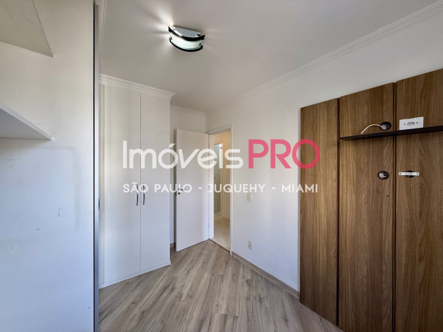 Foto :: https://assets.imoveispro.com.br/thumb/IP39830/apartamento-venda-jardim-marajoara_IP39830_41_1920x1080.jpg?