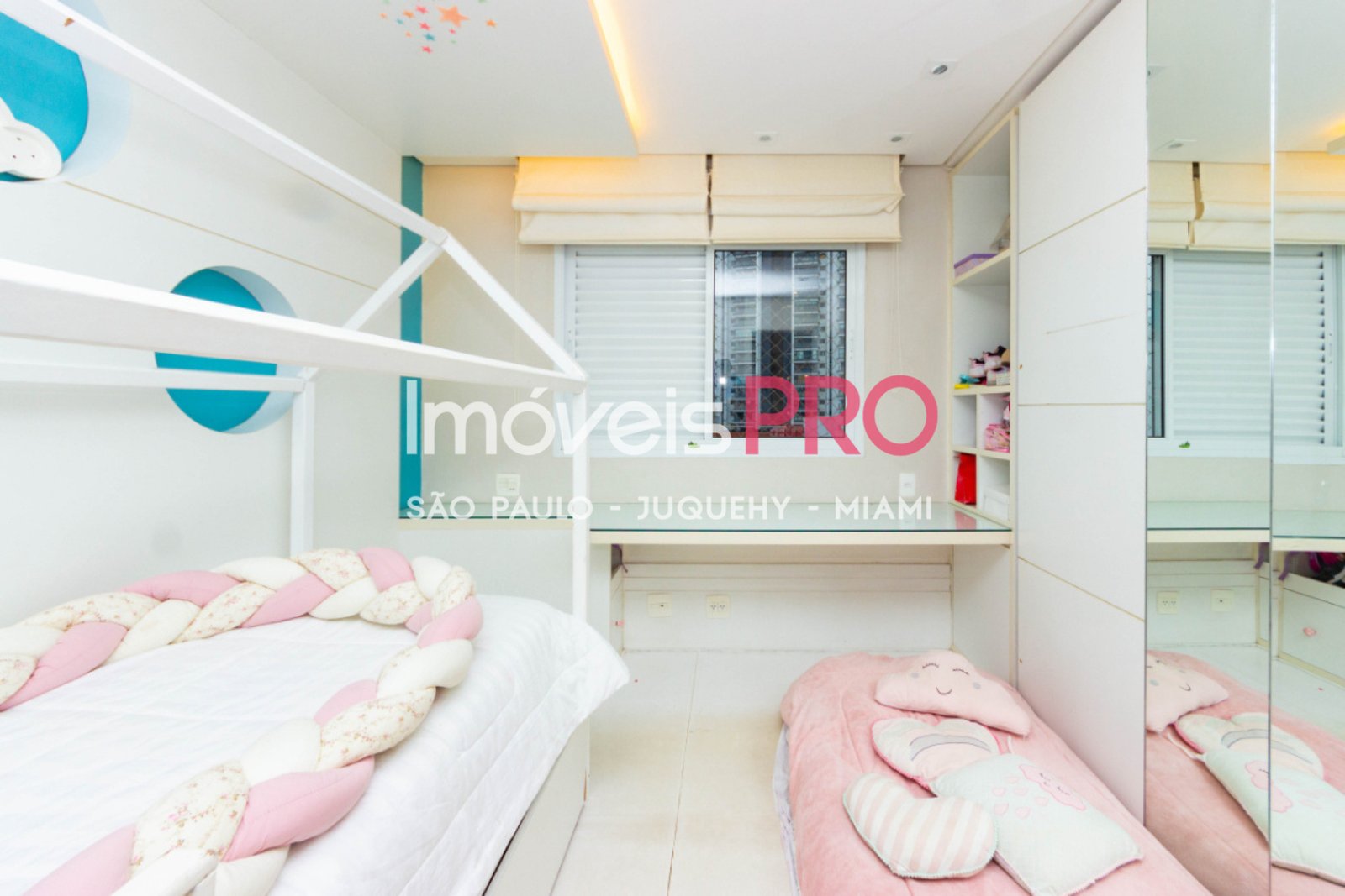 Foto :: IP39838