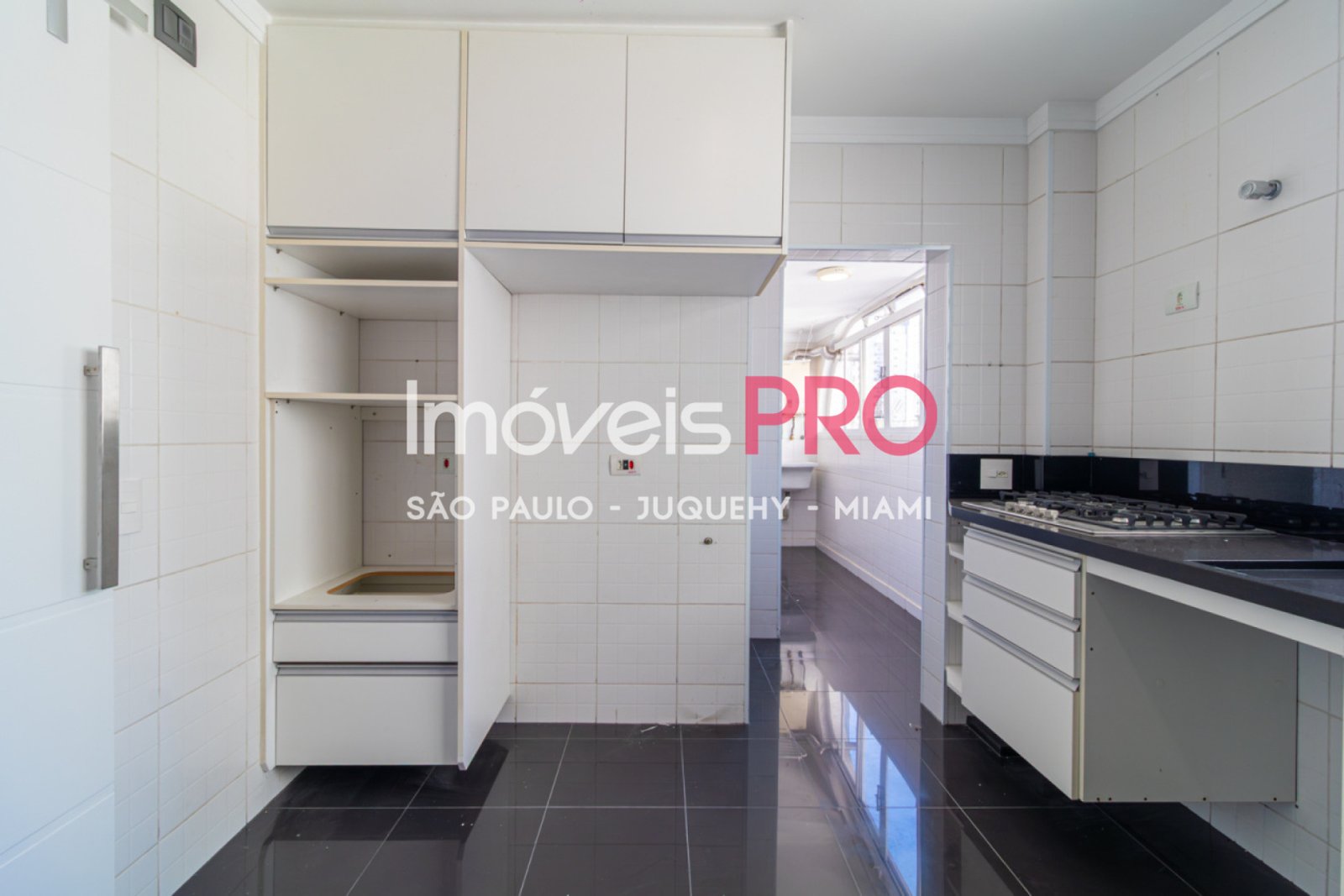 Foto :: https://assets.imoveispro.com.br/thumb/IP39839/apartamento-aluguel-cerqueira-cesar_IP39839_17_1920x1080.jpg?