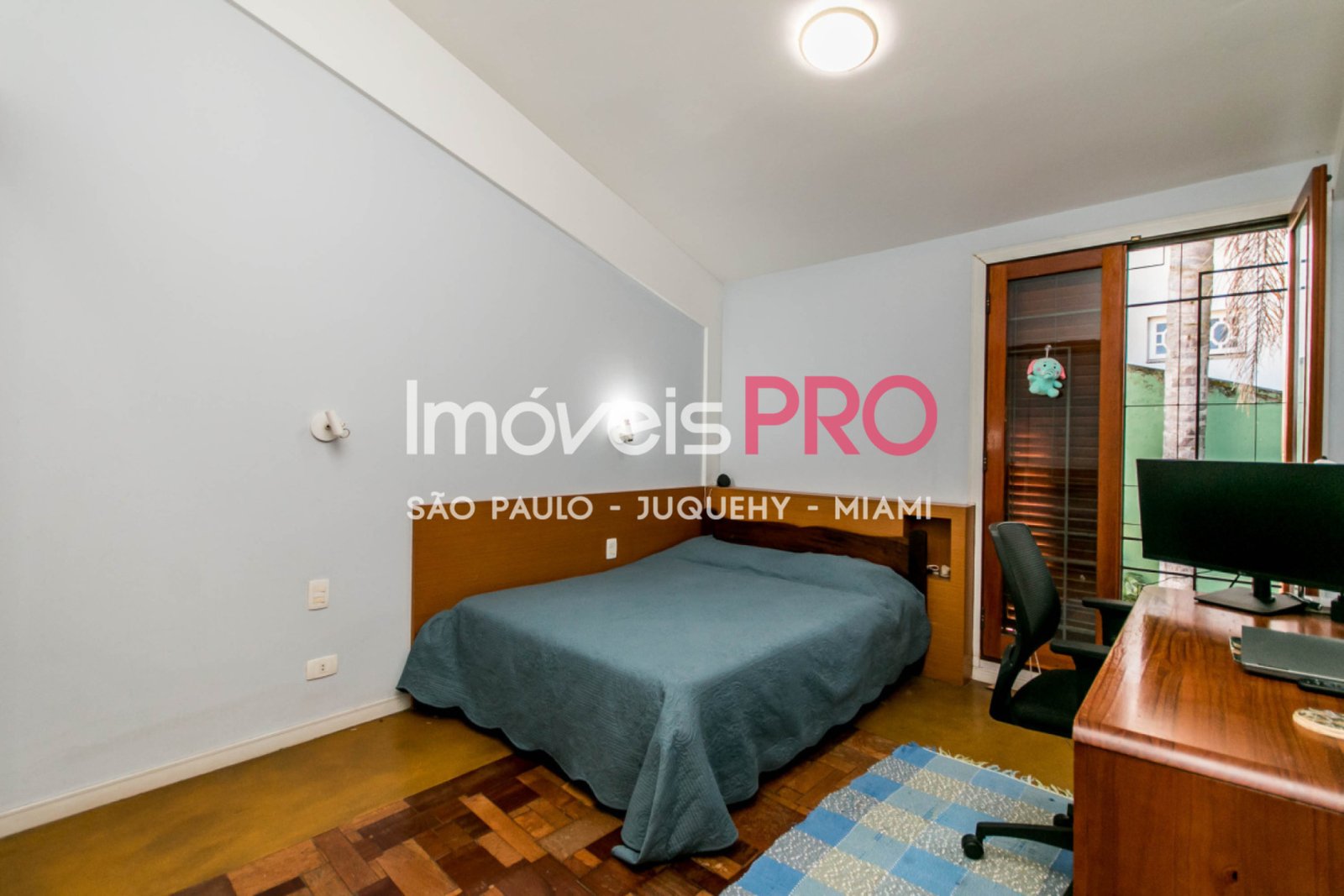 Foto :: IP39846