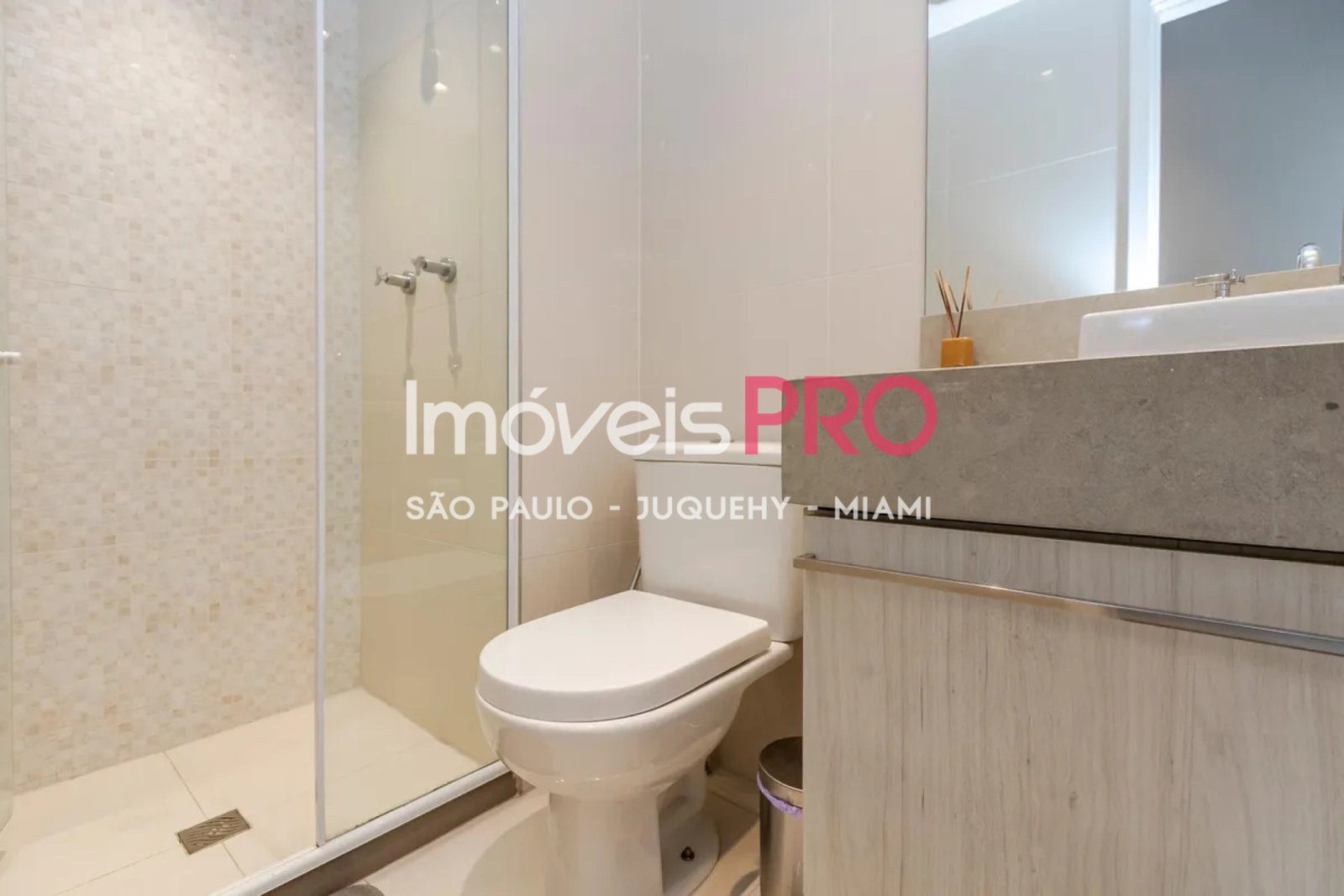 Foto :: https://assets.imoveispro.com.br/thumb/IP39858/apartamento-venda-brooklin_IP39858_23_1920x1080.jpg?
