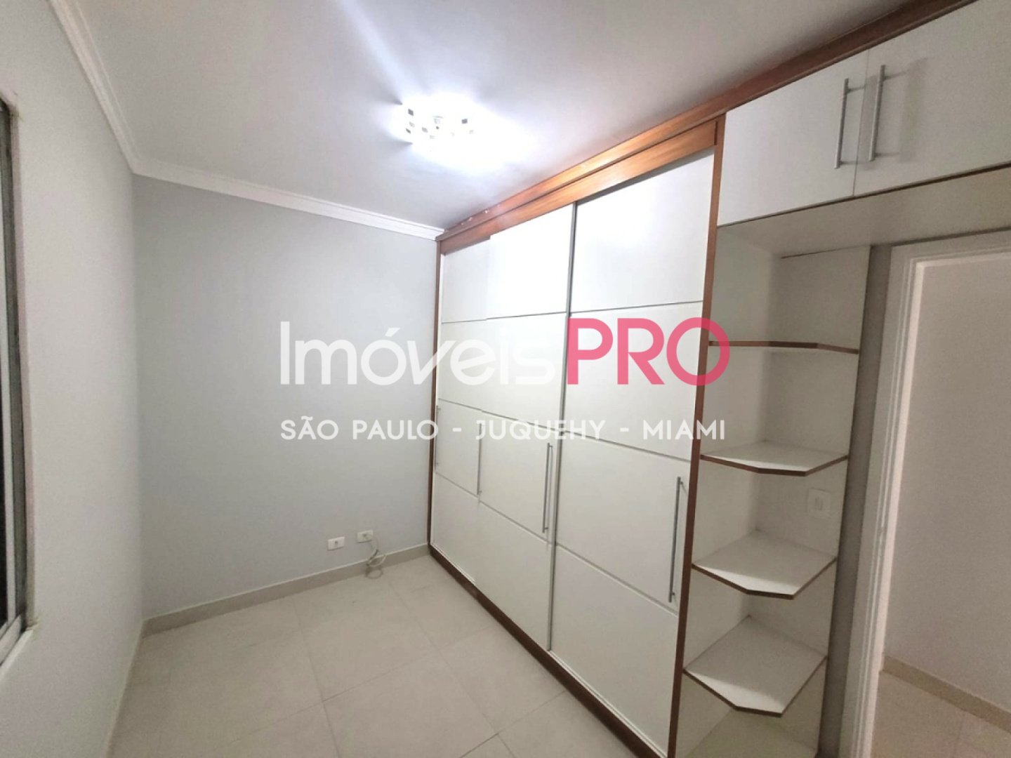 Foto :: IP39860