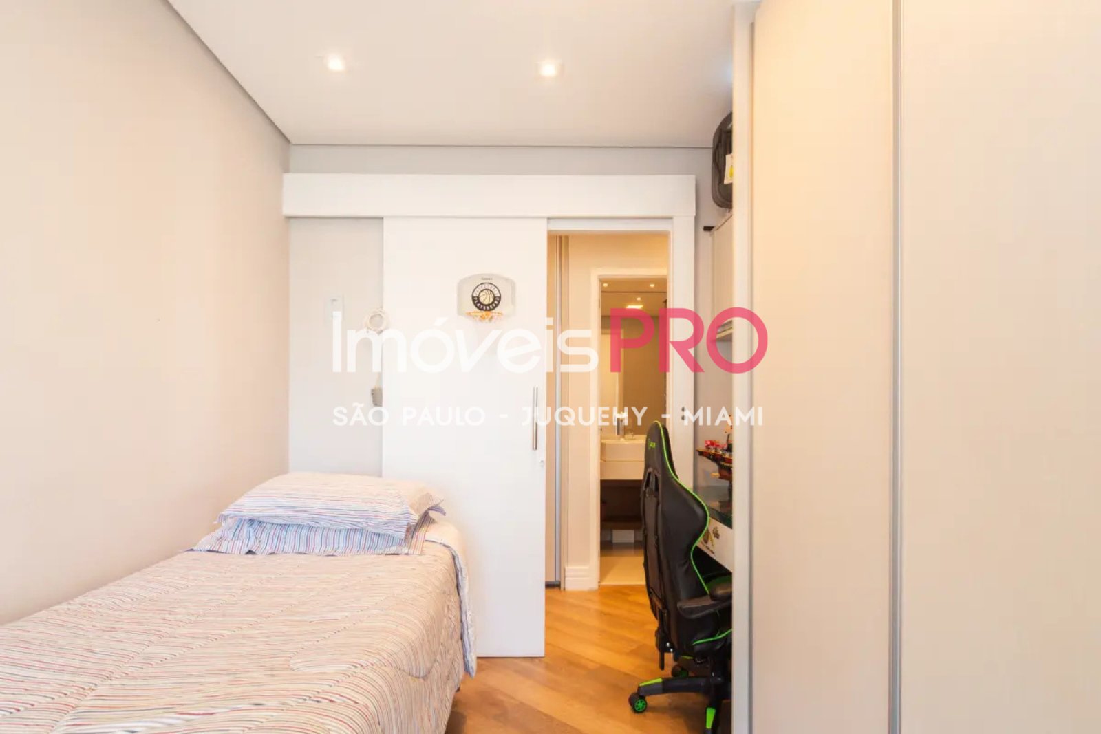 Foto :: IP39871