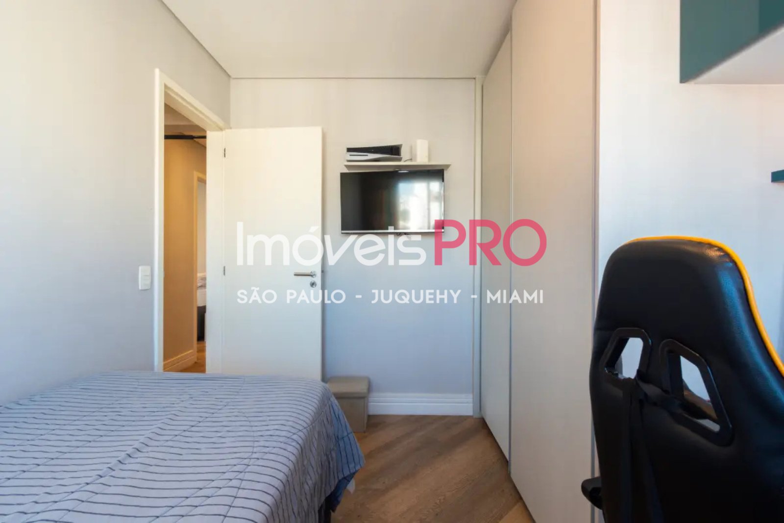 Foto :: IP39871