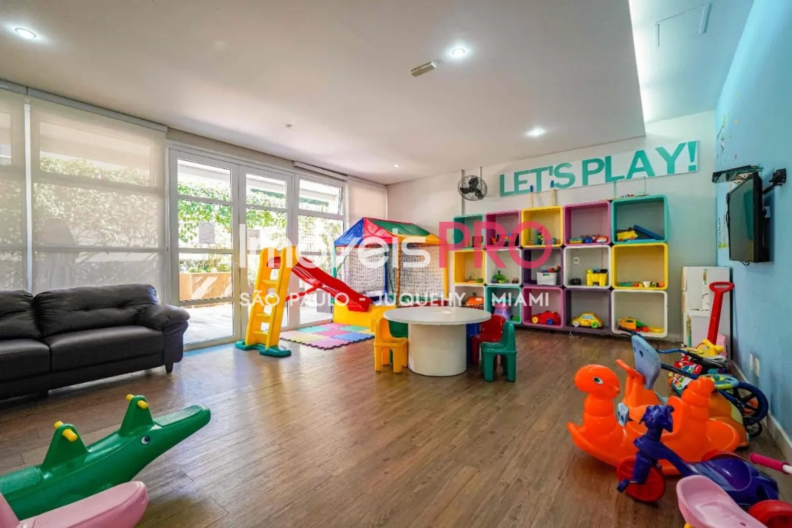 Foto :: https://assets.imoveispro.com.br/thumb/IP39871/apartamento-venda-bosque-da-saude_IP39871_47_1920x1080.jpg?