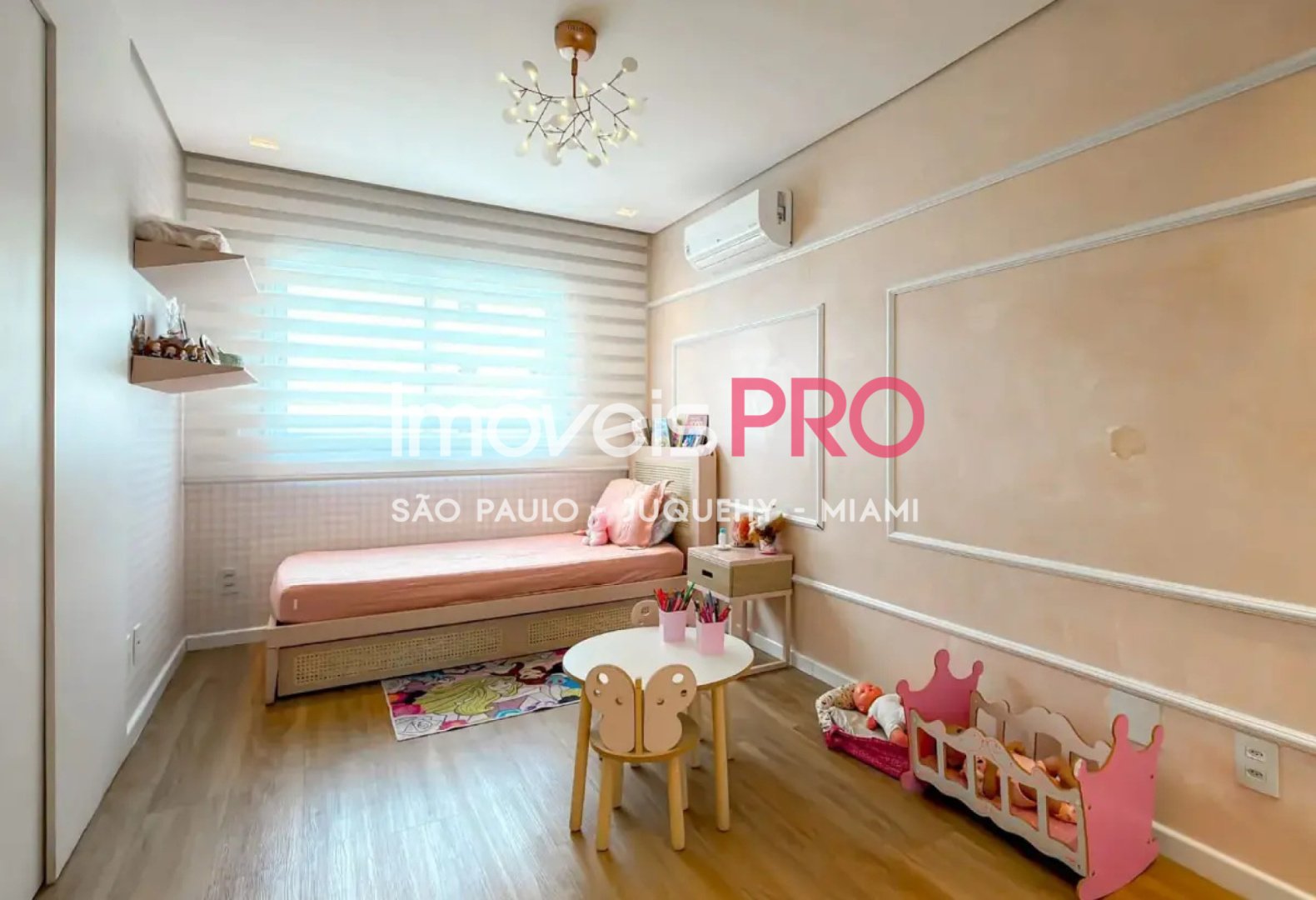 Foto :: IP39873