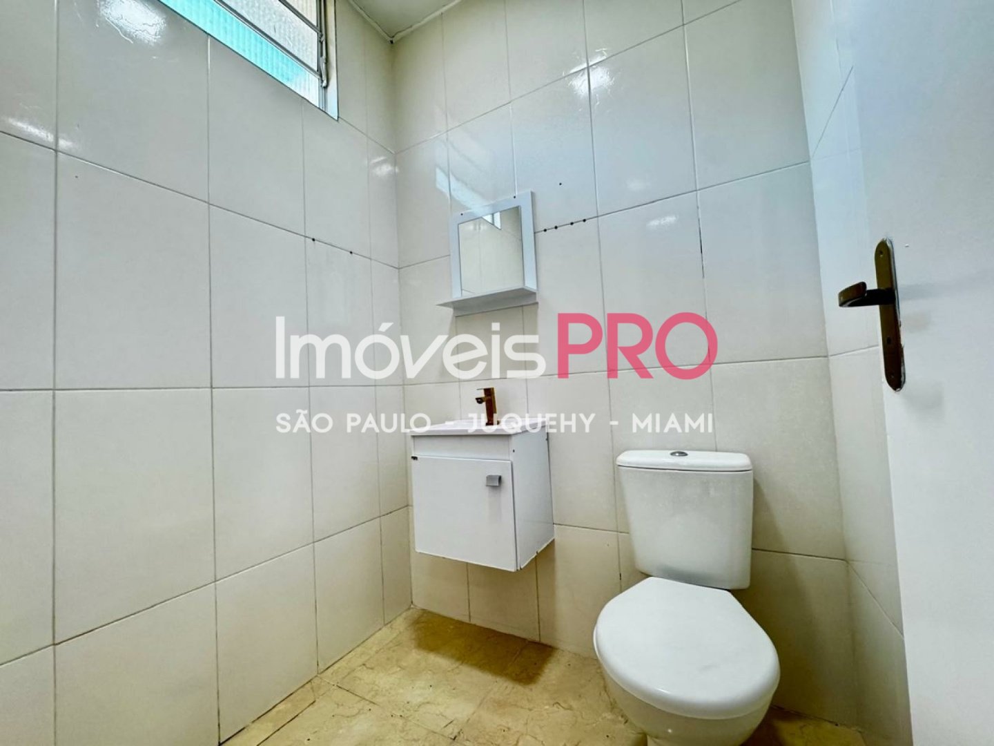 Foto :: IP39874