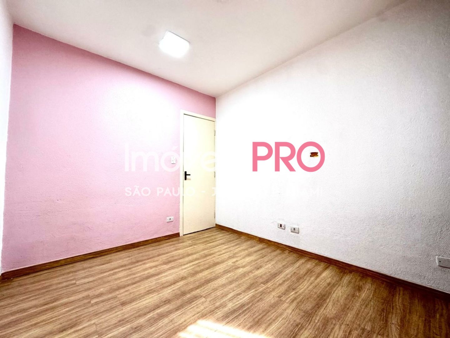 Foto :: IP39874