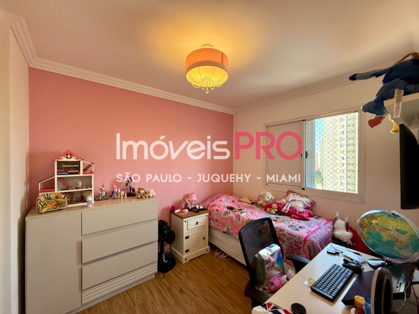 Foto :: IP39878