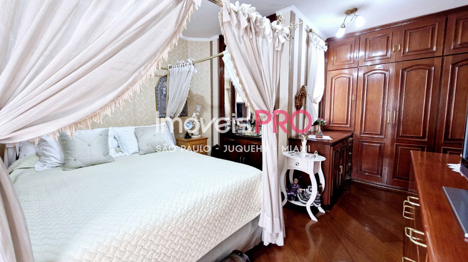 Foto :: IP39880