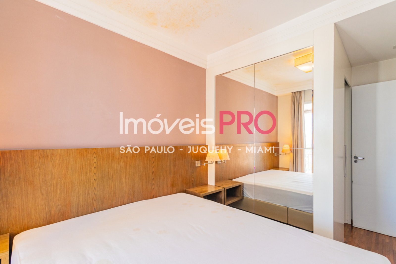 Foto :: IP39888