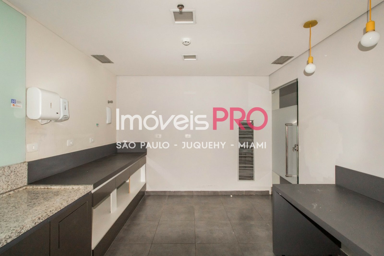 Foto :: https://assets.imoveispro.com.br/thumb/IP39896/conj-comercial-venda-vila-mariana_IP39896_11_1920x1080.jpg?
