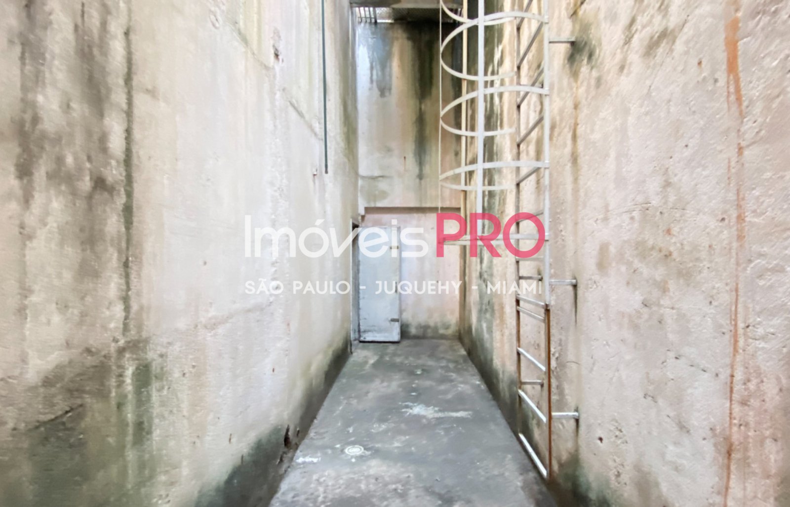 Foto :: https://assets.imoveispro.com.br/thumb/IP39903/loja-venda-consolacao_IP39903_11_1920x1080.jpg?