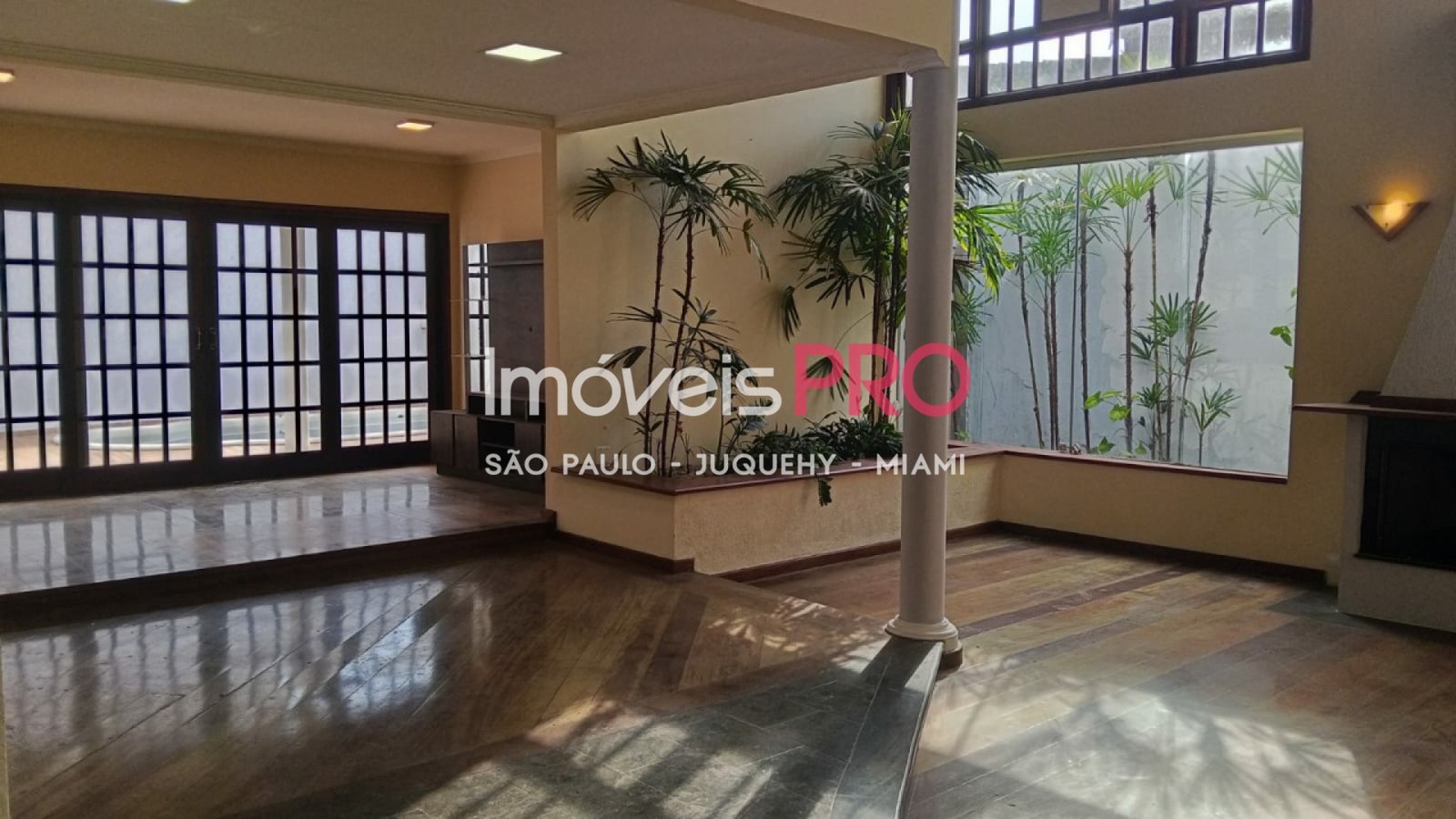 Foto :: IP39906