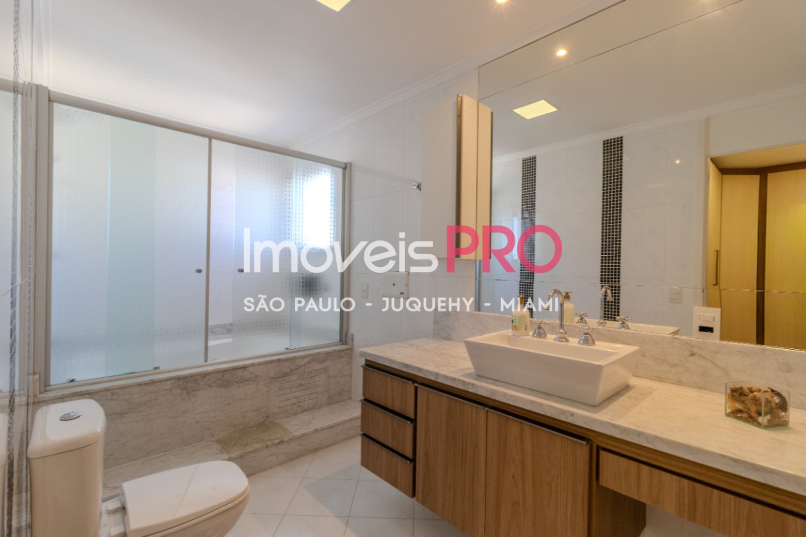 Foto :: https://assets.imoveispro.com.br/thumb/IP39923/apartamento-venda-vila-nova-conceicao_IP39923_23_1920x1080.jpg?