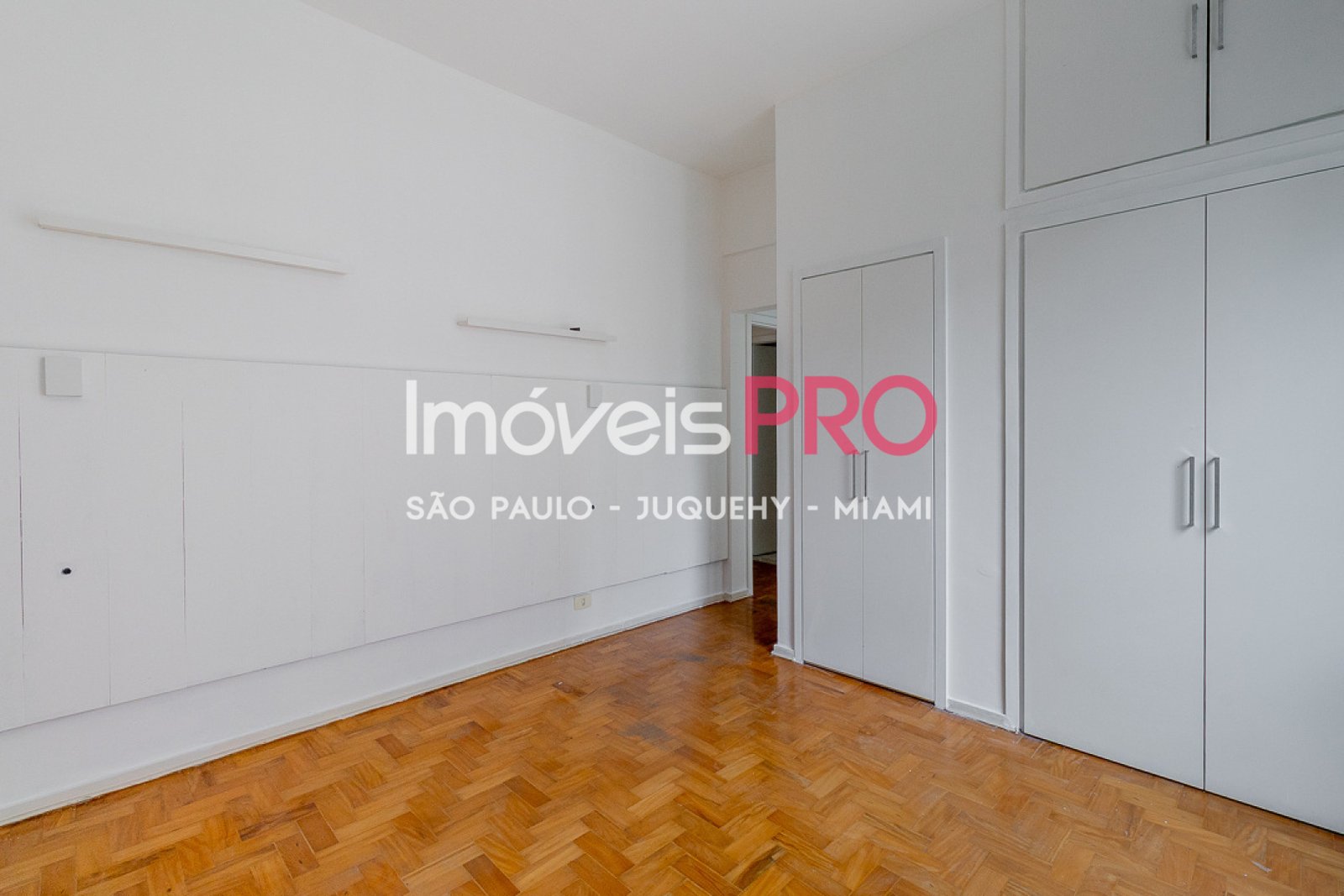 Foto :: https://assets.imoveispro.com.br/thumb/IP39927/apartamento-venda-higienopolis_IP39927_11_1920x1080.jpg?
