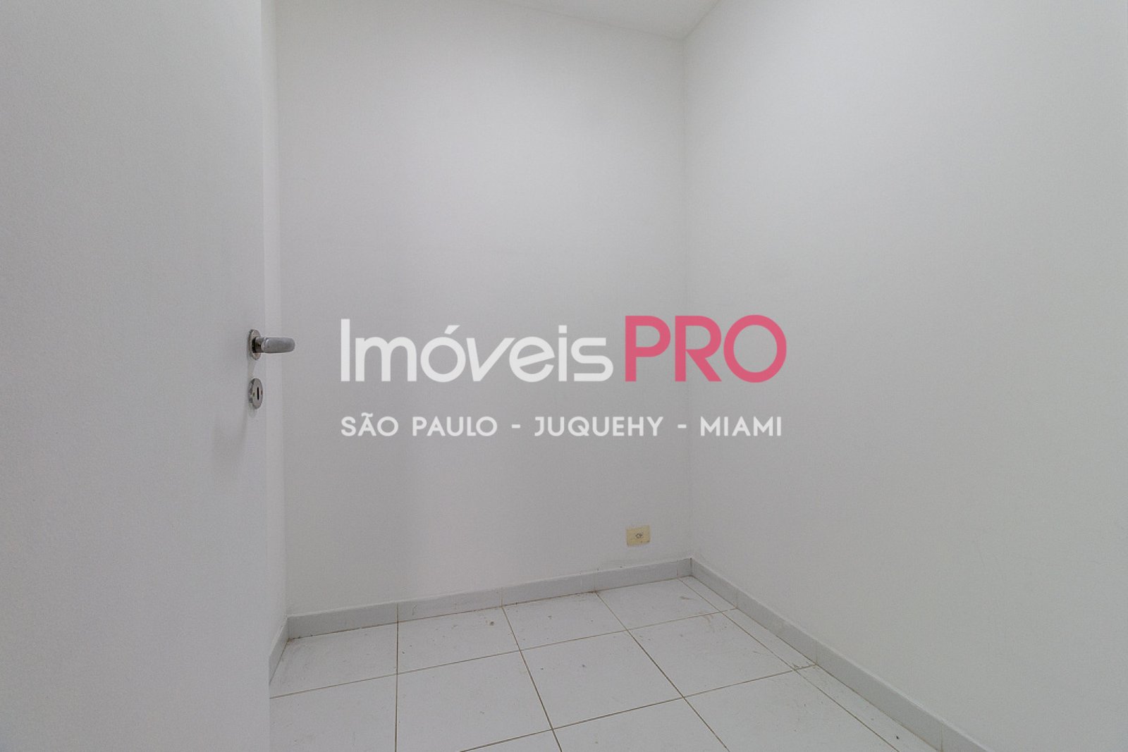 Foto :: IP39927