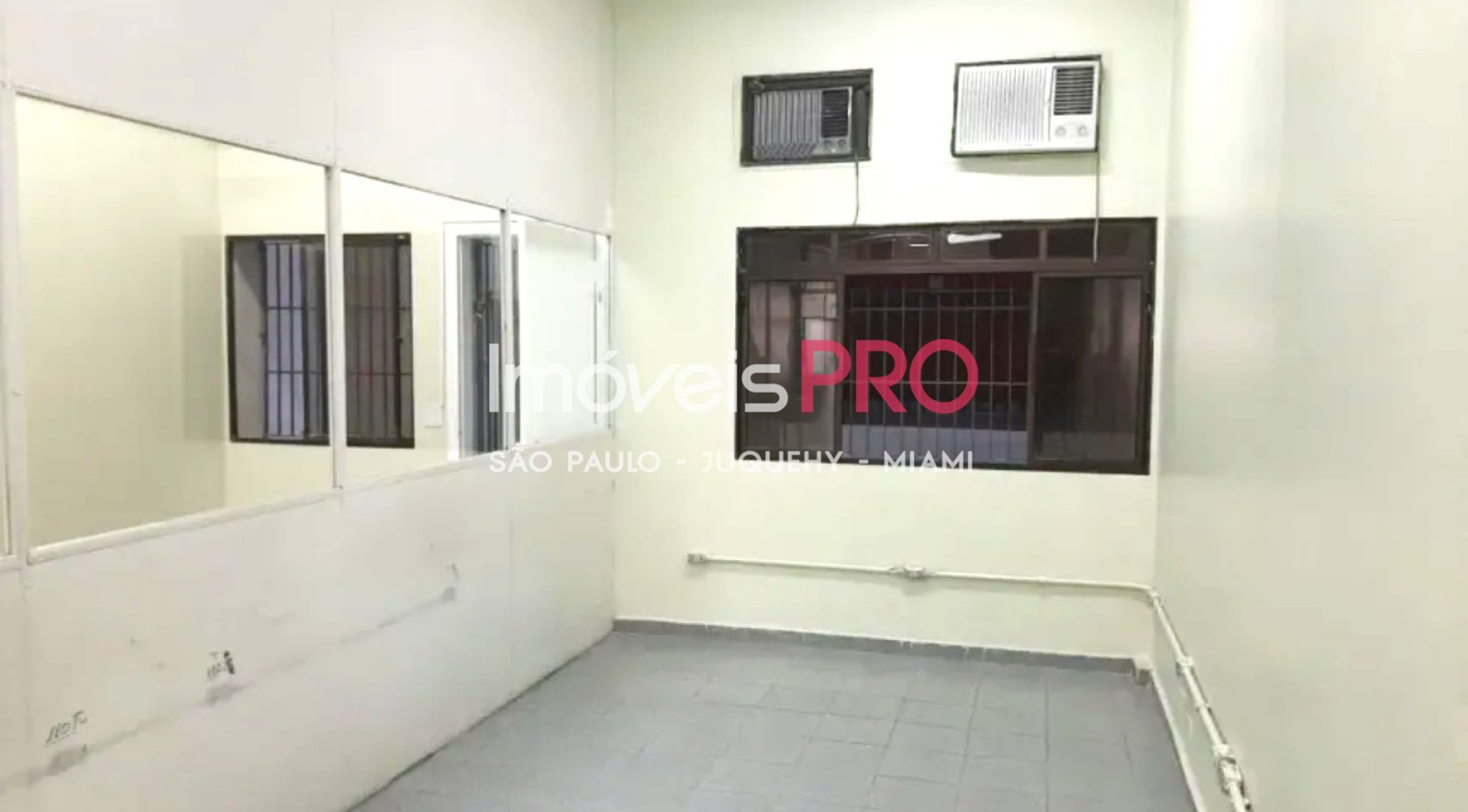Foto :: IP39932