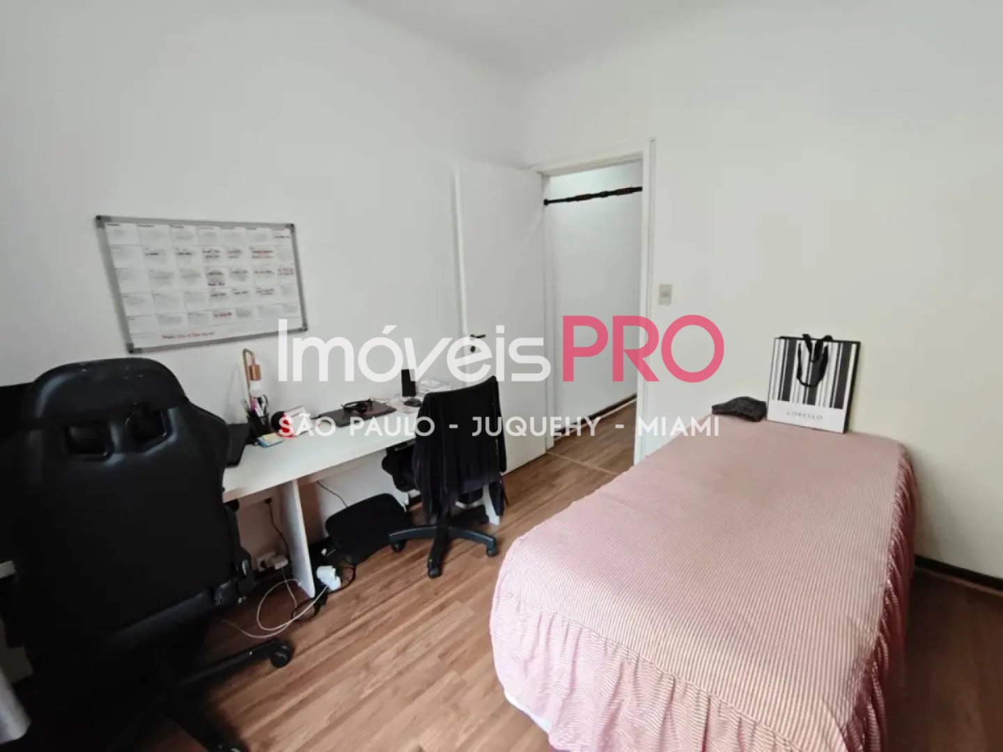 Foto :: IP39937