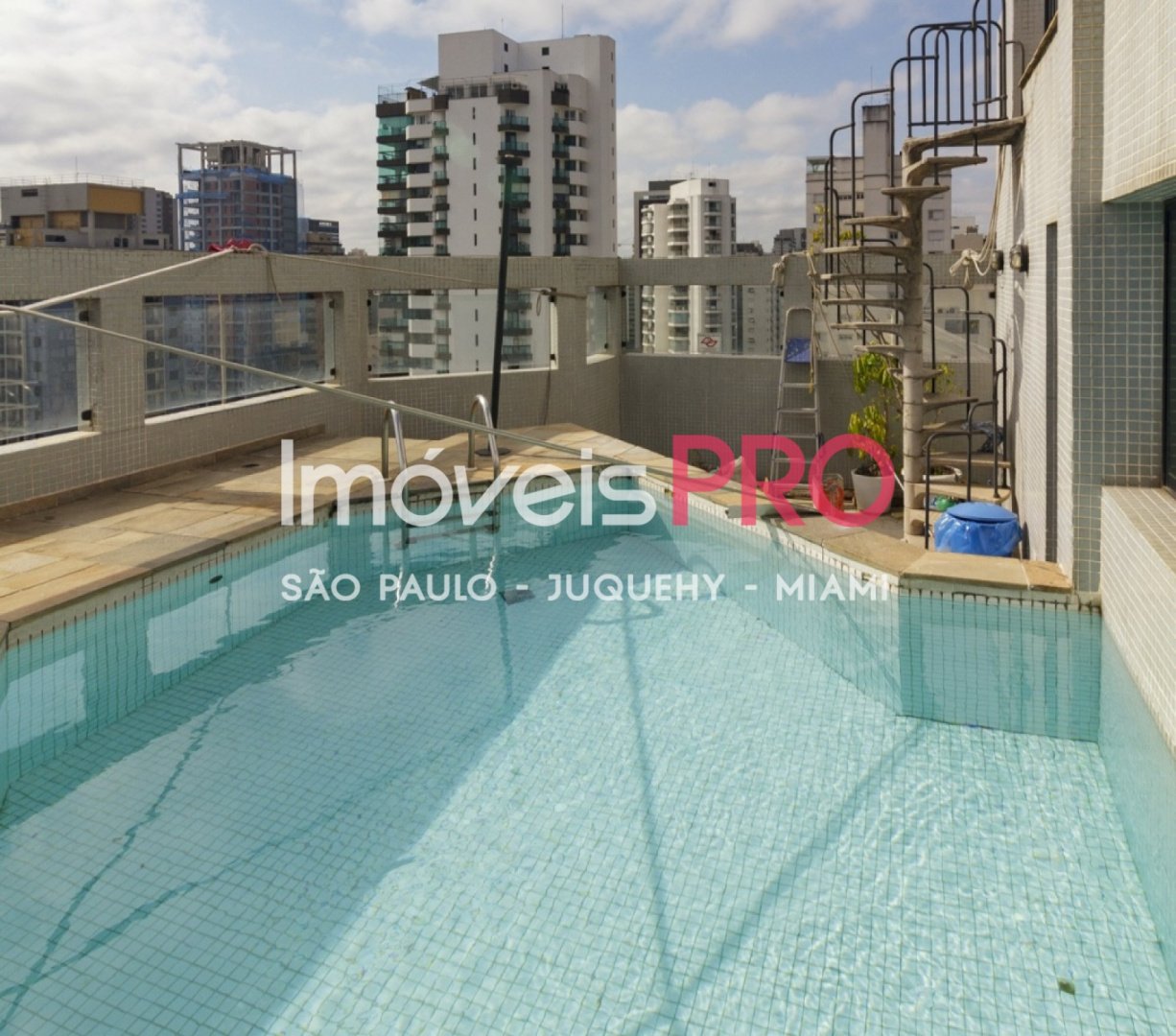 Foto :: IP39939