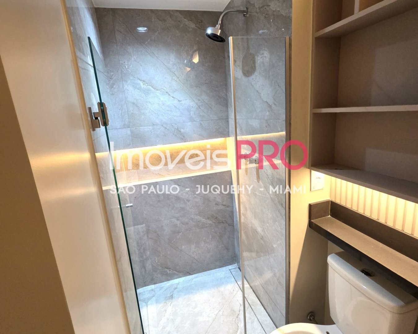 Foto :: https://assets.imoveispro.com.br/thumb/IP39941/apartamento-venda-morumbi_IP39941_29_1920x1080.jpg?