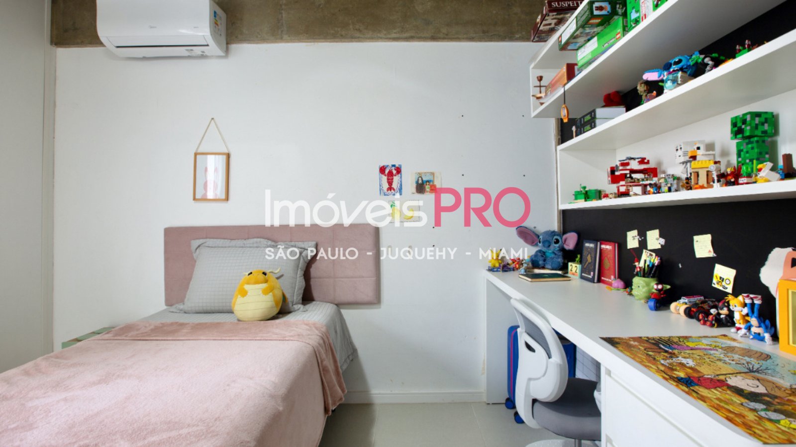 Foto :: IP39942