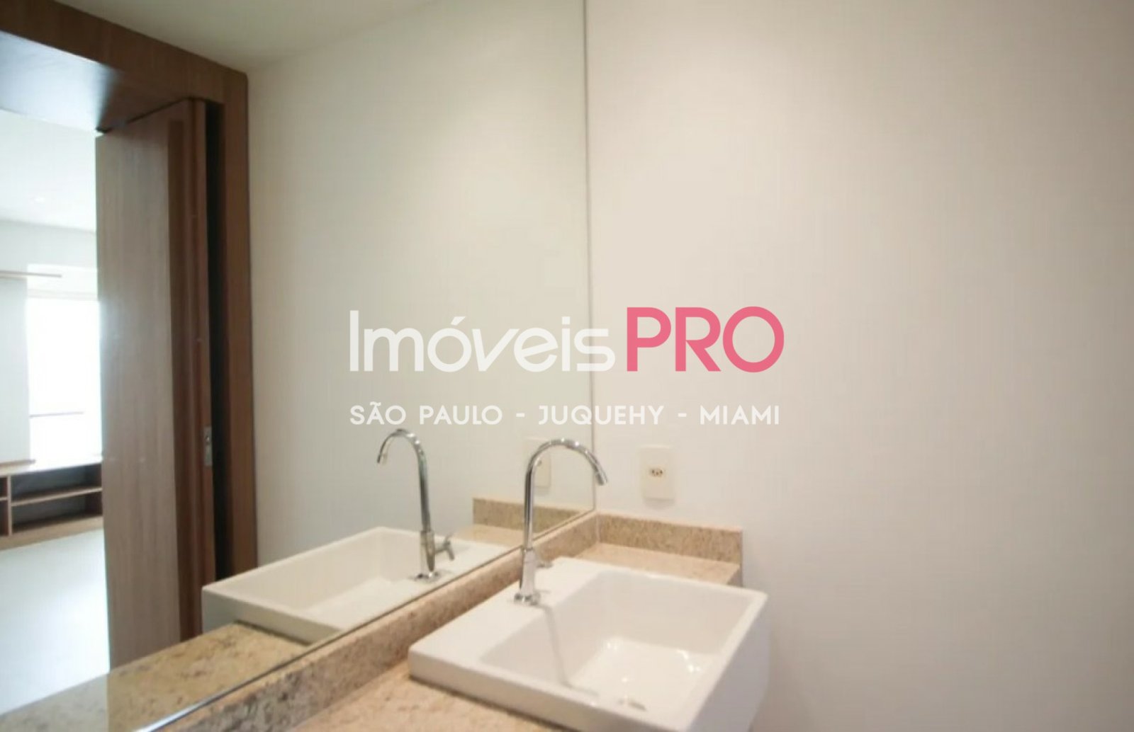 Foto :: IP39947