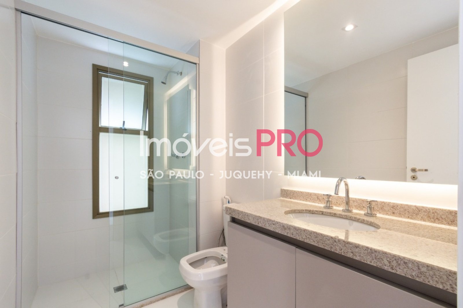 Foto :: https://assets.imoveispro.com.br/thumb/IP39947/apartamento-venda-moema_IP39947_29_1920x1080.jpg?1787350349